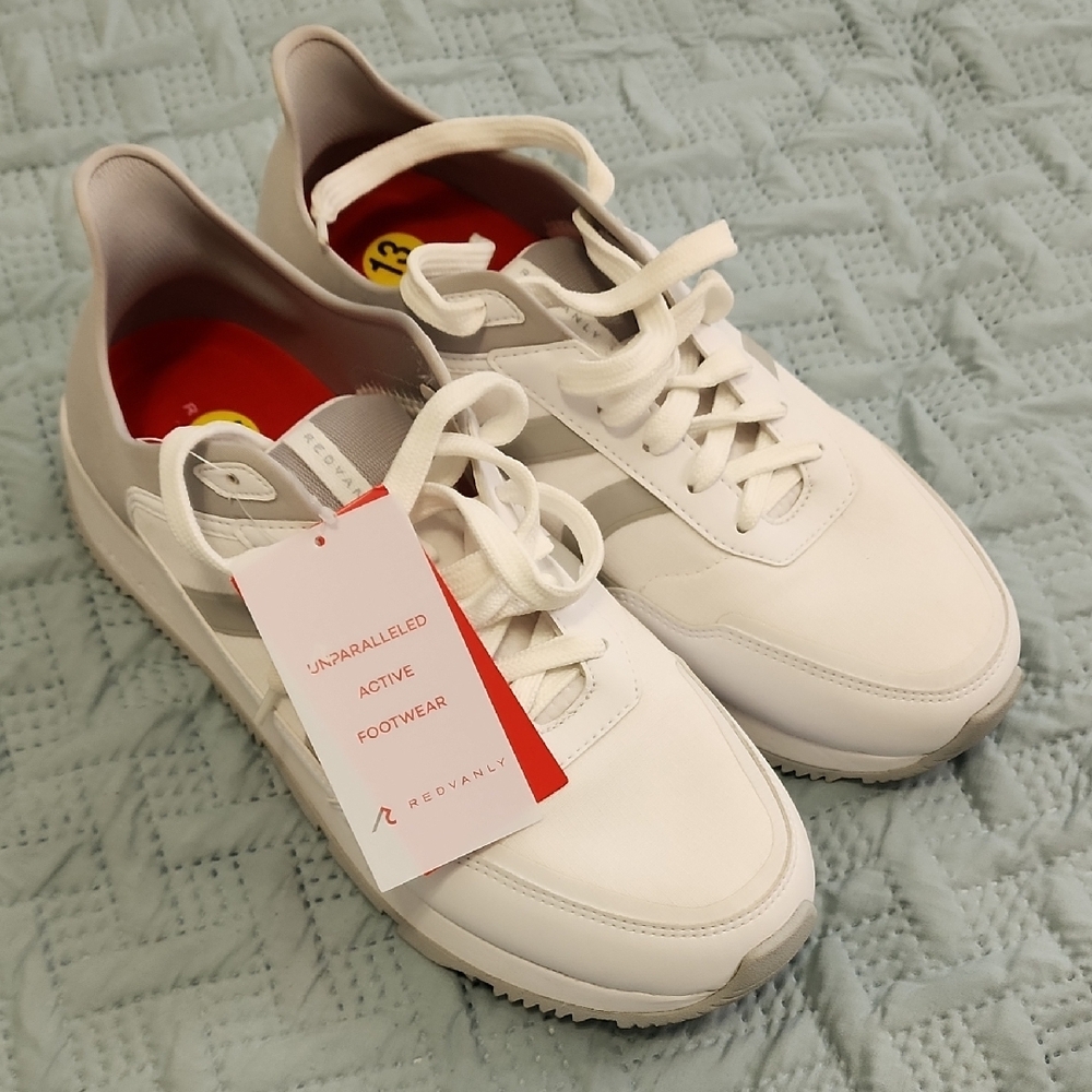 Redvanly Men’s White Athletic Sneakers with Gray Accents - Picture 3 of 10